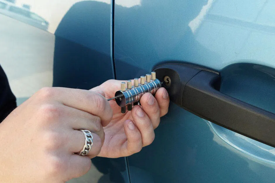 Pasadena Locksmith Service Pasadena, CA 626-537-3836 - automotive-keys-cut